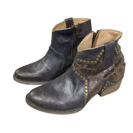 Boots Ankle Heels By Cmb In Navy, Size: 9.5