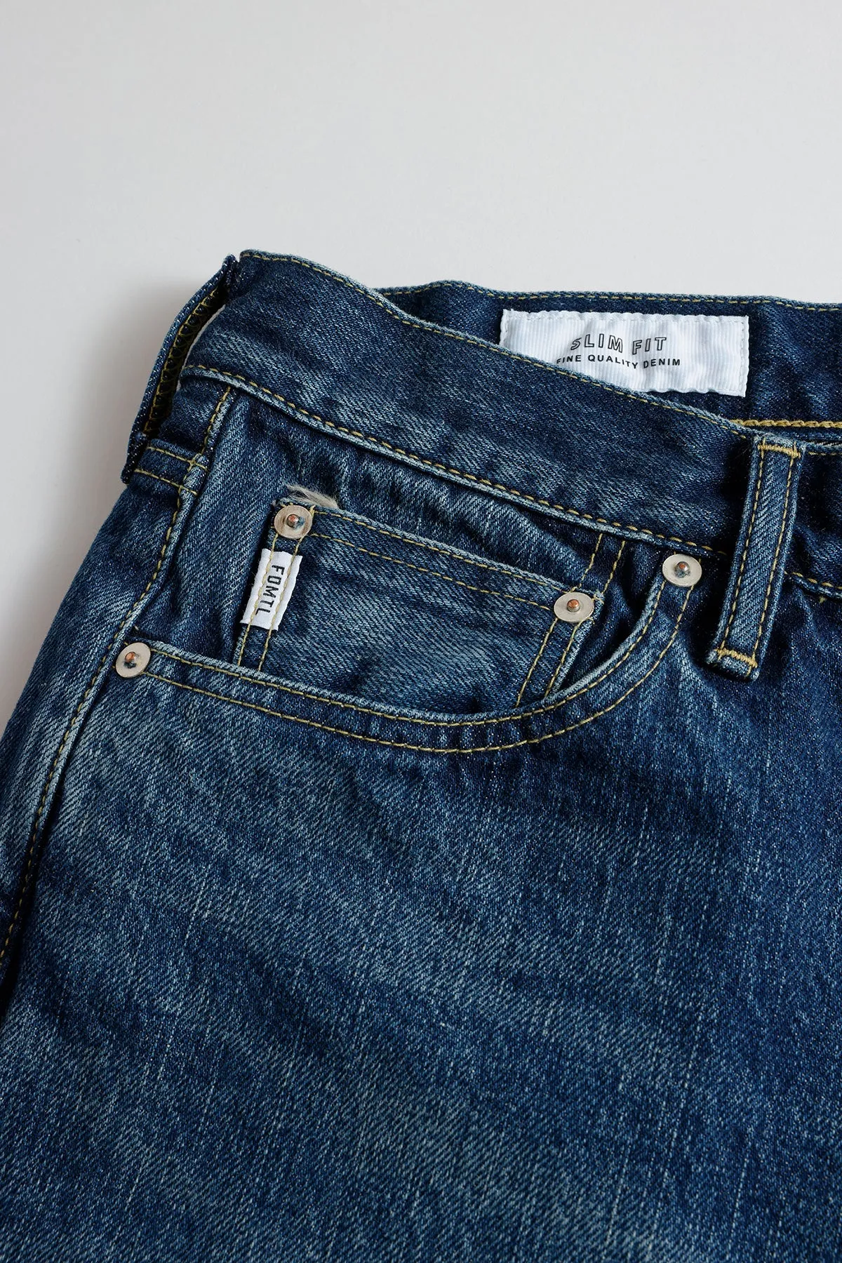 CLASSIC STRAIGHT DENIM CS120
