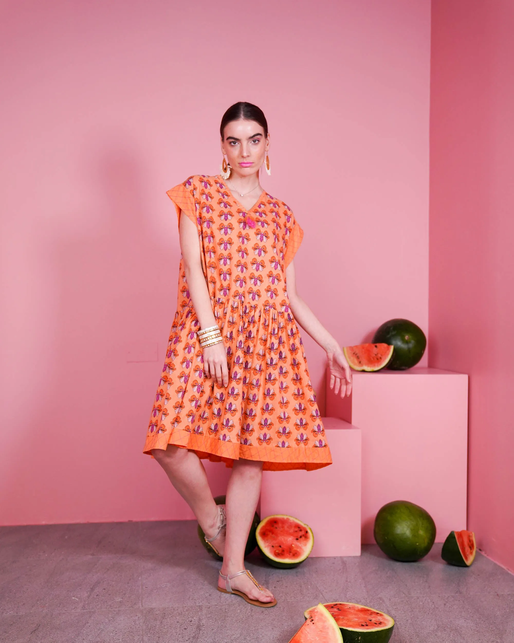 Embroidered v-neck and bottom design, waist gathered with embroidered short sleeves cotton kaftan 2955 - قفطان