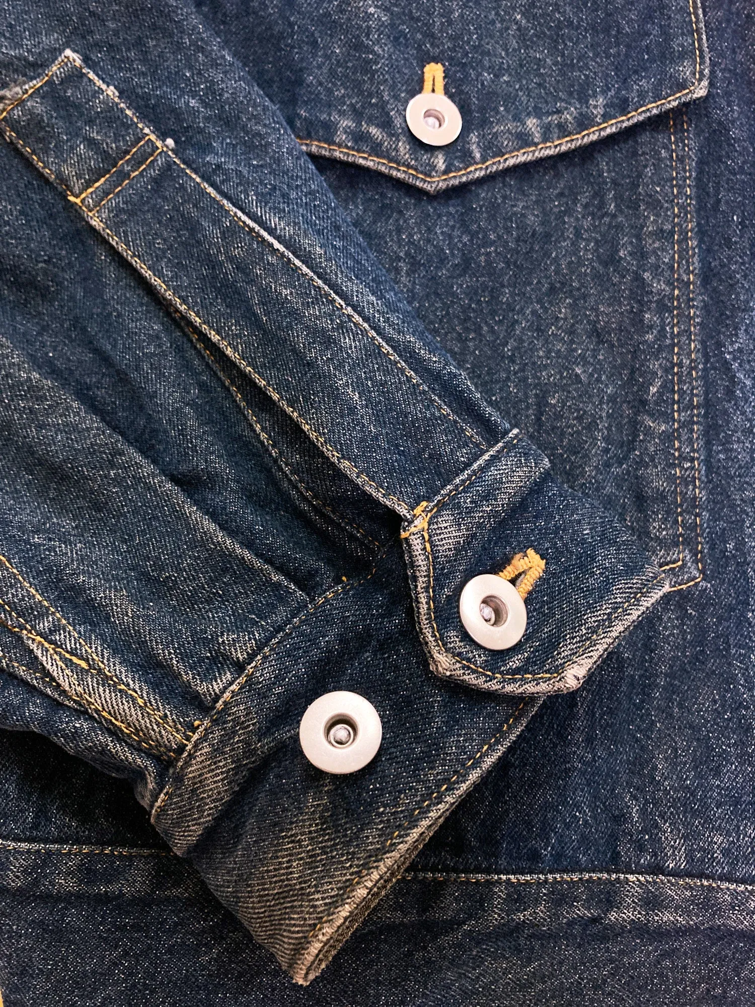 Grass Men's 'Jun Saito Denim' 1980s cropped indigo denim jacket - M