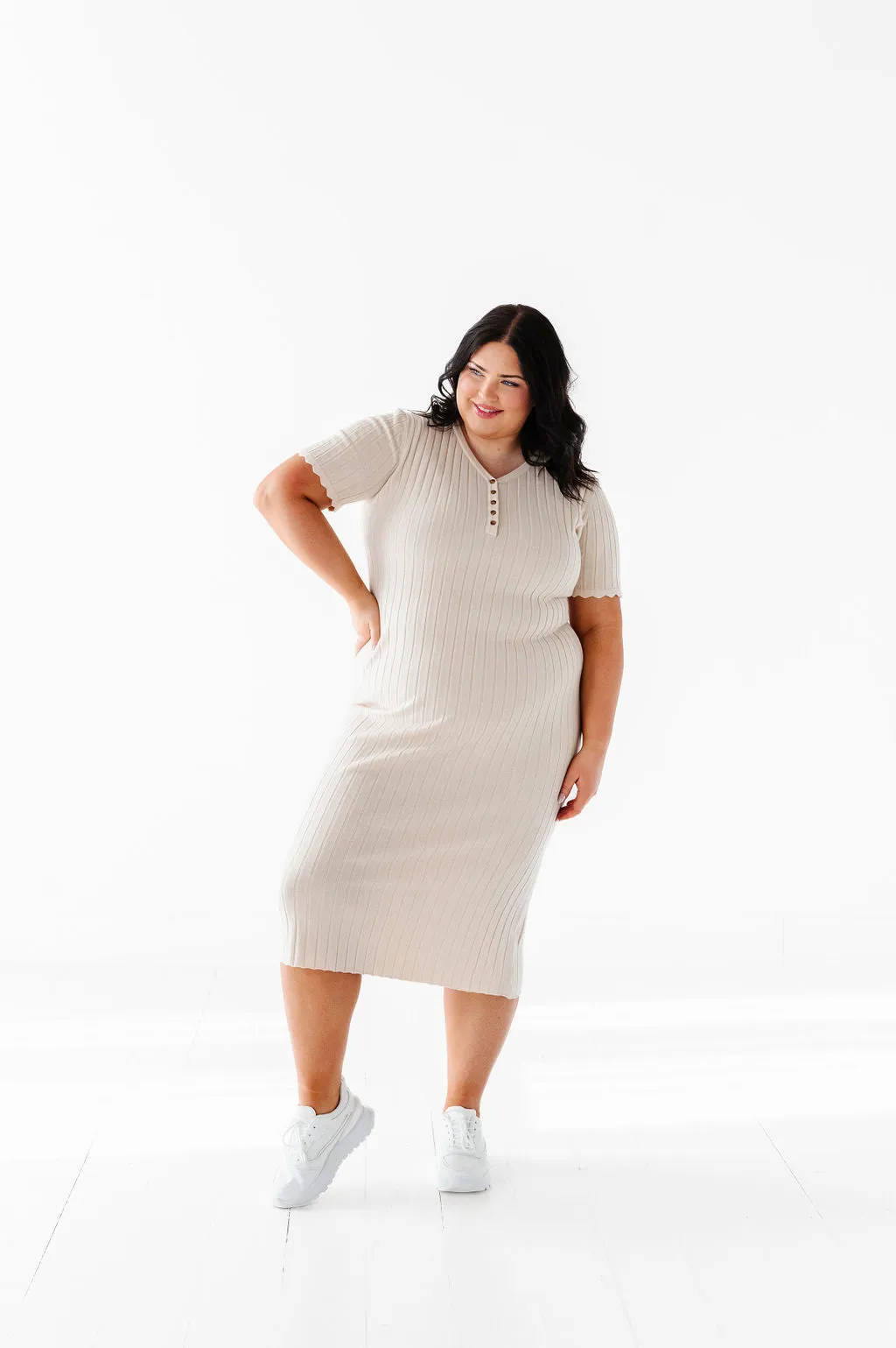 Harper Short Sleeve Dress in Oatmeal