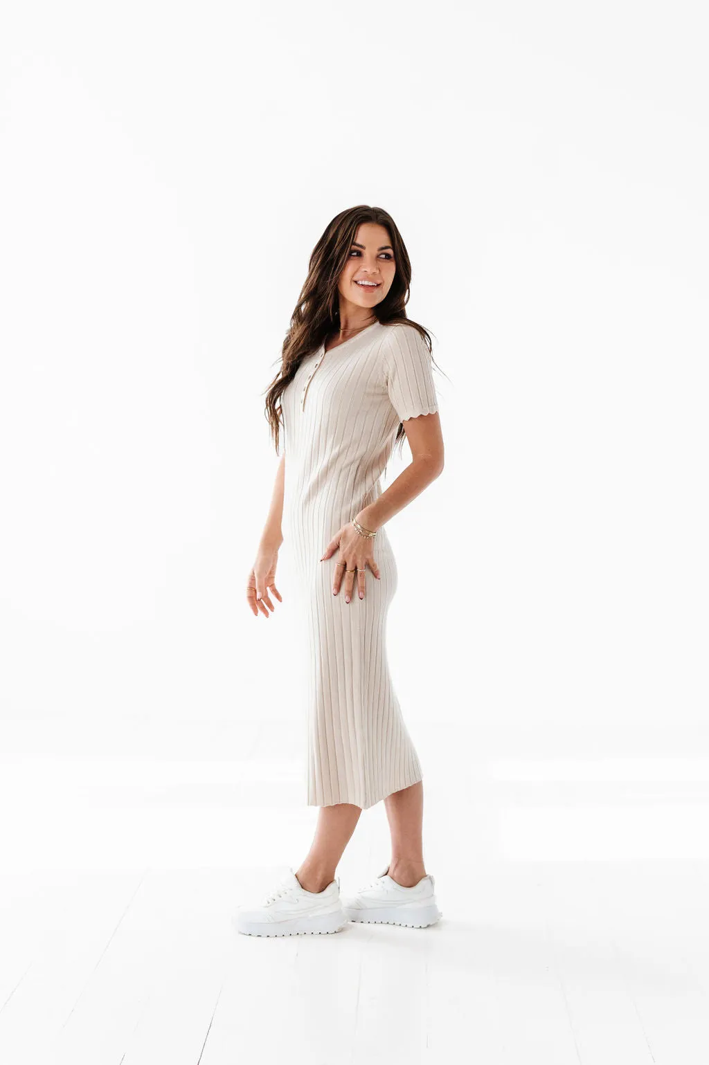 Harper Short Sleeve Dress in Oatmeal