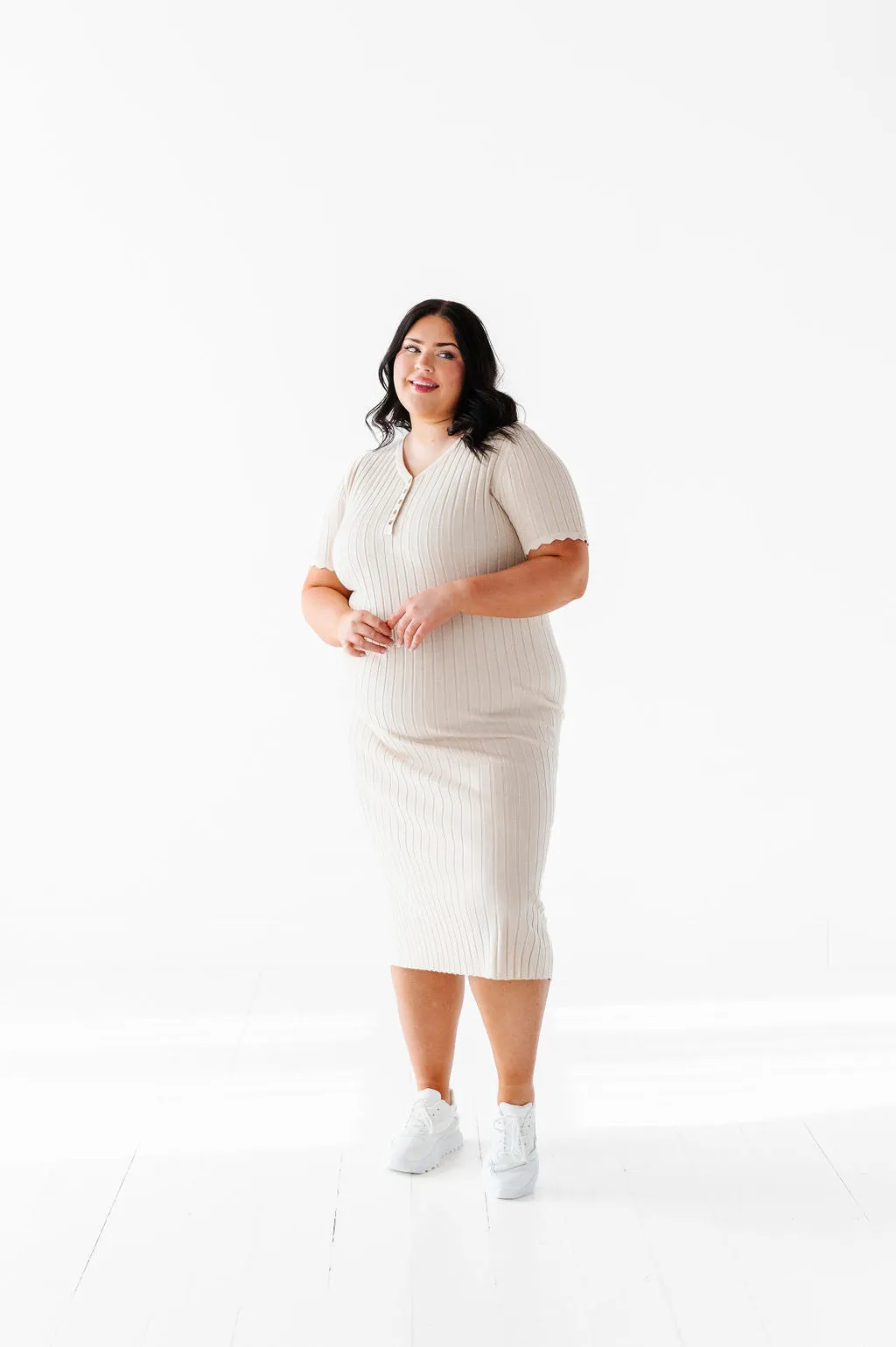 Harper Short Sleeve Dress in Oatmeal