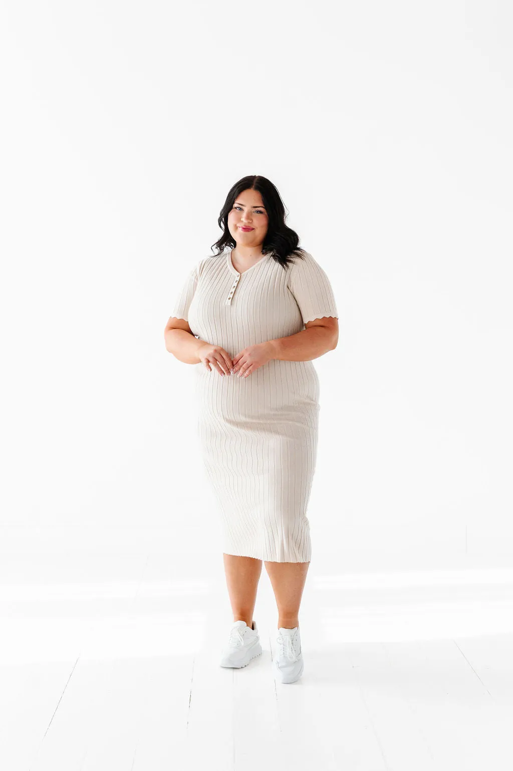 Harper Short Sleeve Dress in Oatmeal