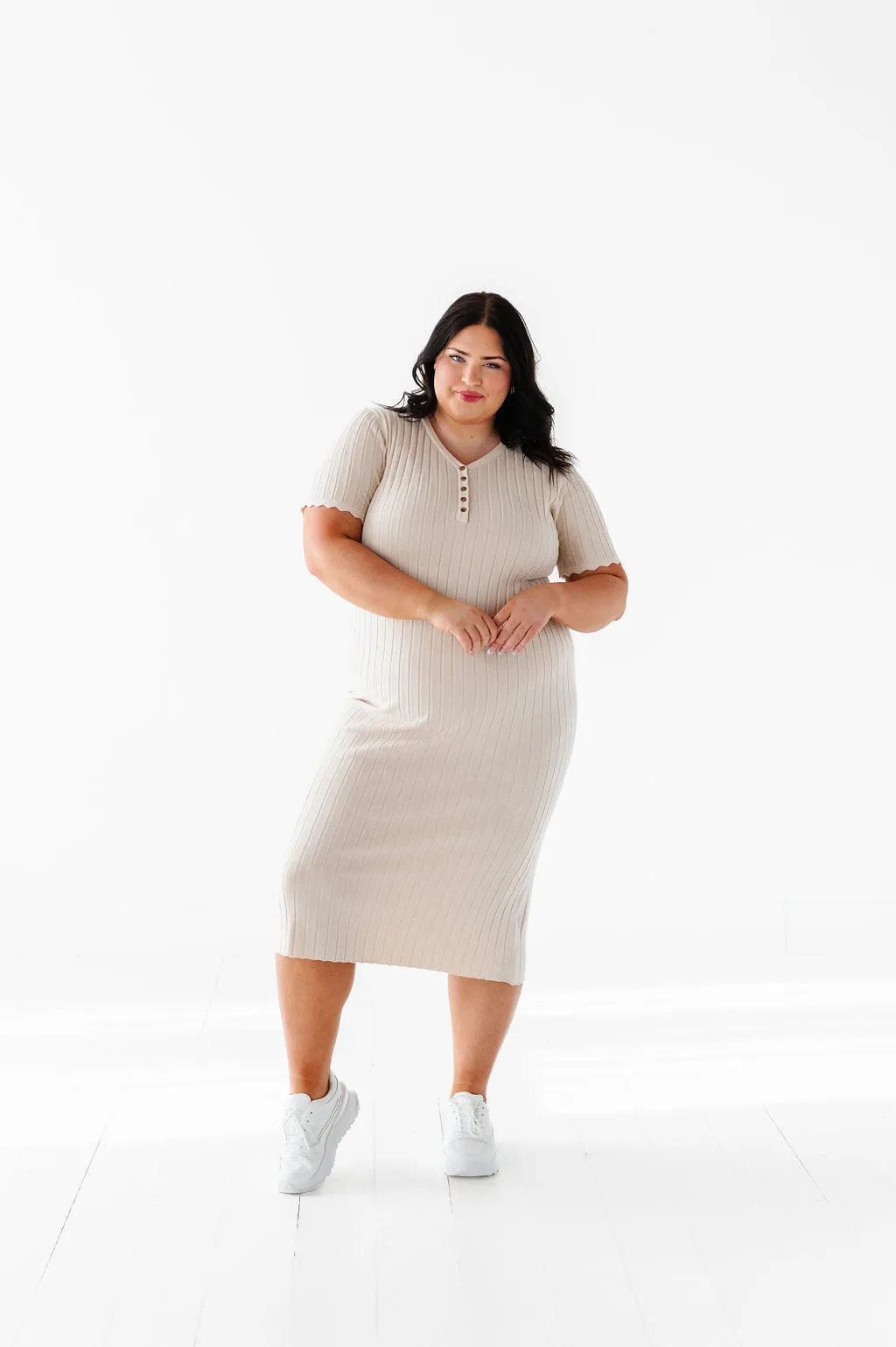 Harper Short Sleeve Dress in Oatmeal