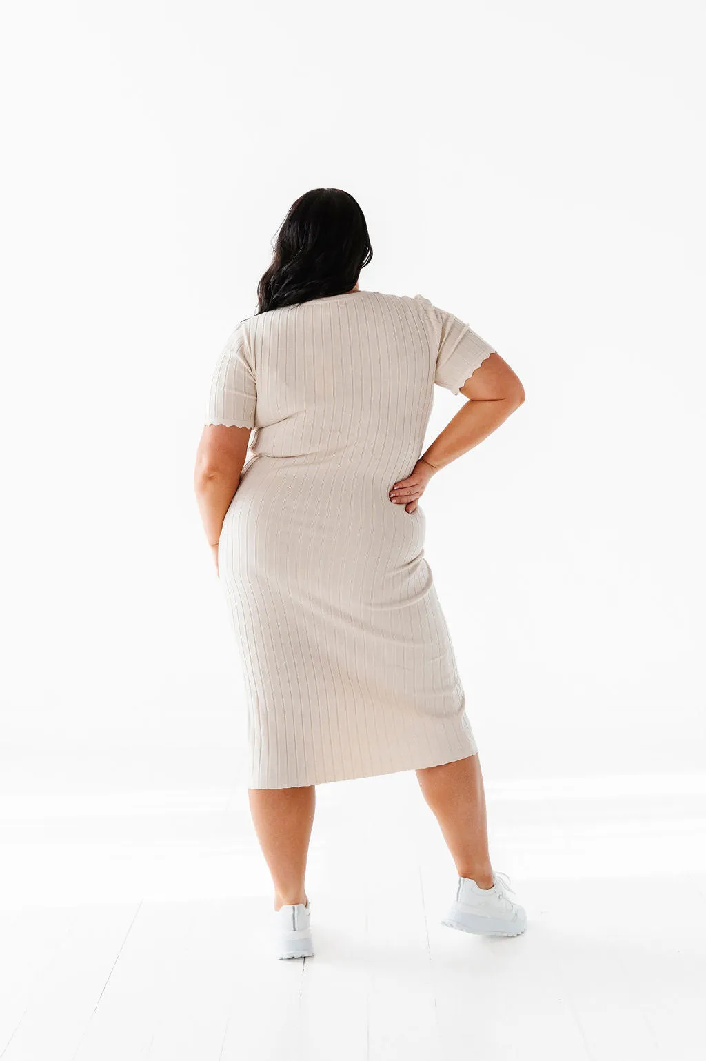 Harper Short Sleeve Dress in Oatmeal