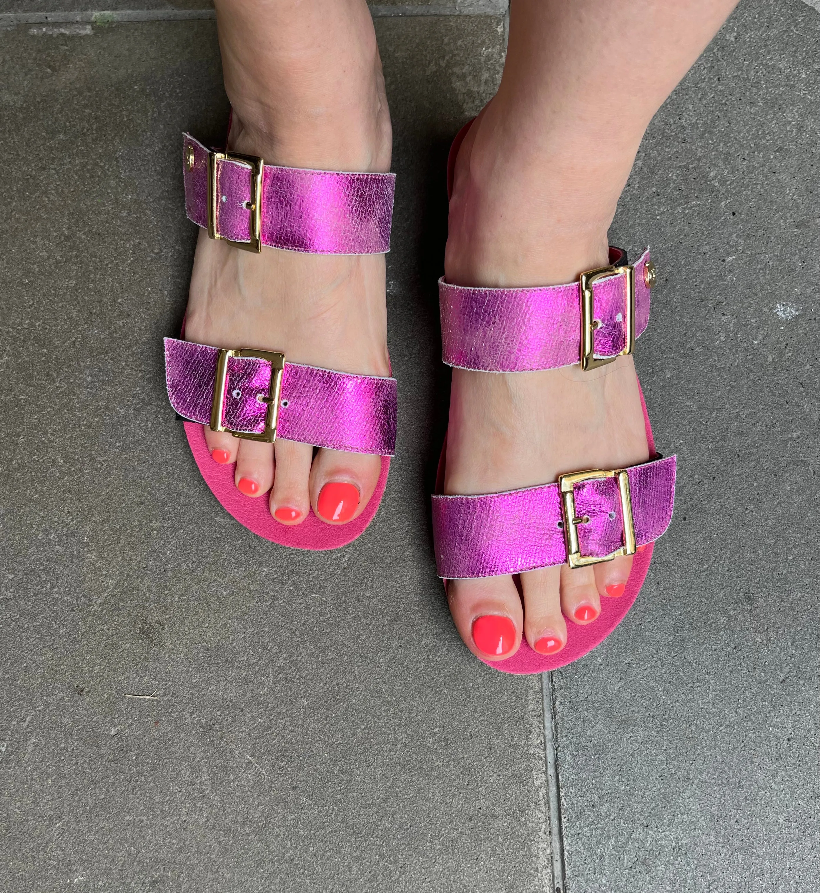 Je T'aime - Fuchsia Crack flat cork sandal