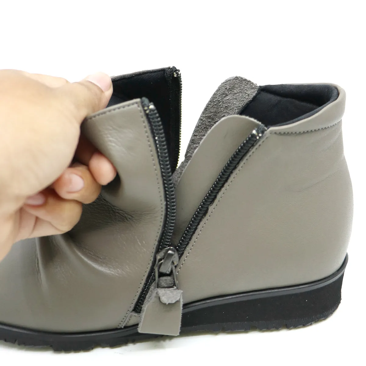 Mea Taupe Ultra Light Anti Slip Short Boots