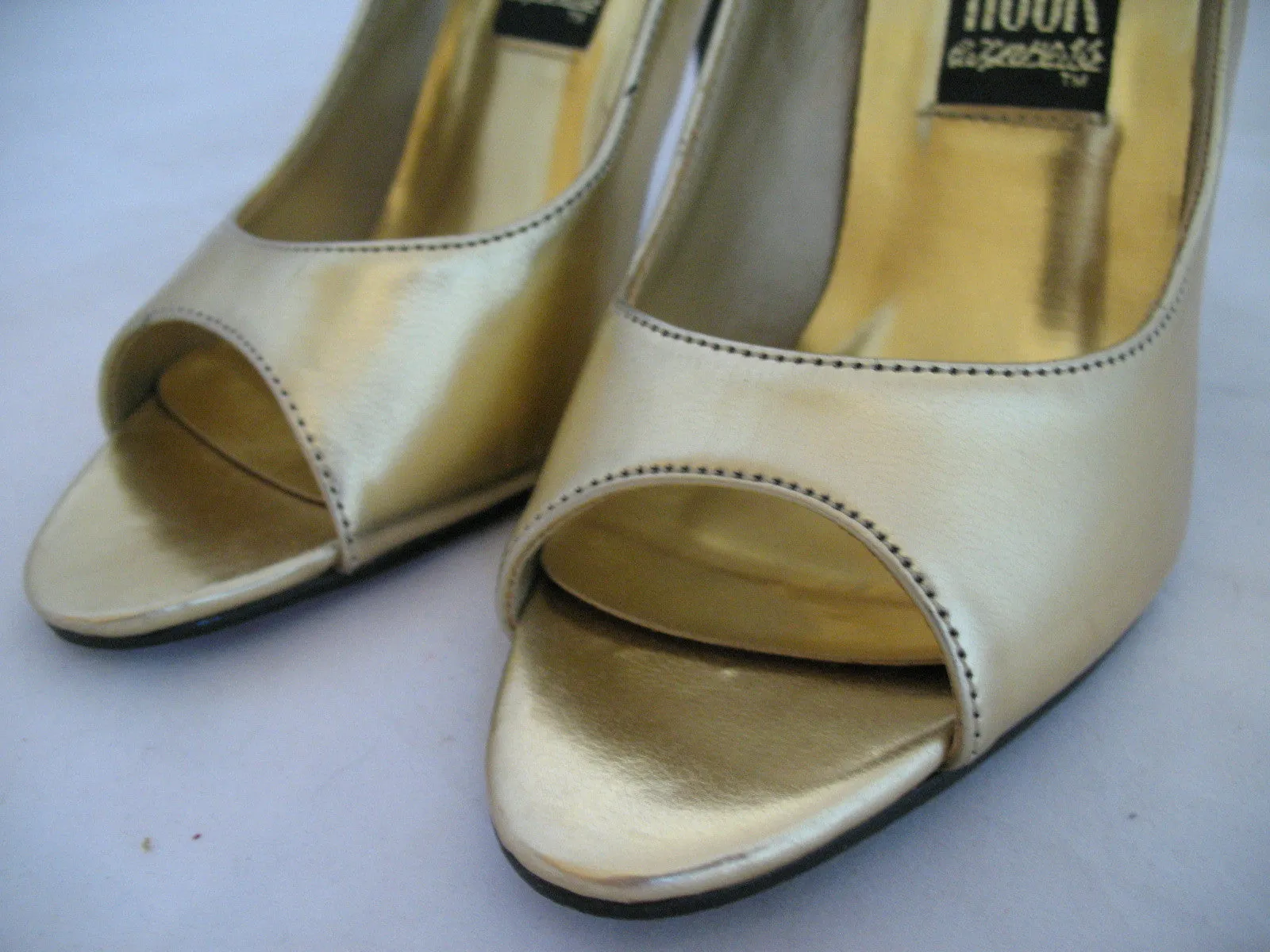 RUSH HOUR METALLIC GOLD Women Ladies Open Toe 3-1/2 in HIGH HEELS Womens SHOES size 5.5 - 6